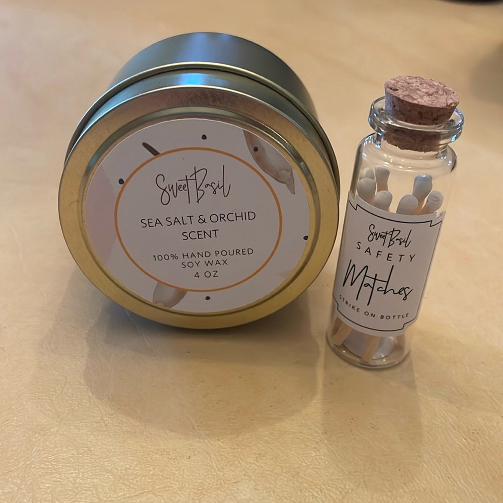 🎁 3/$15 - Soy Wax Candle and Matches (NWOT)